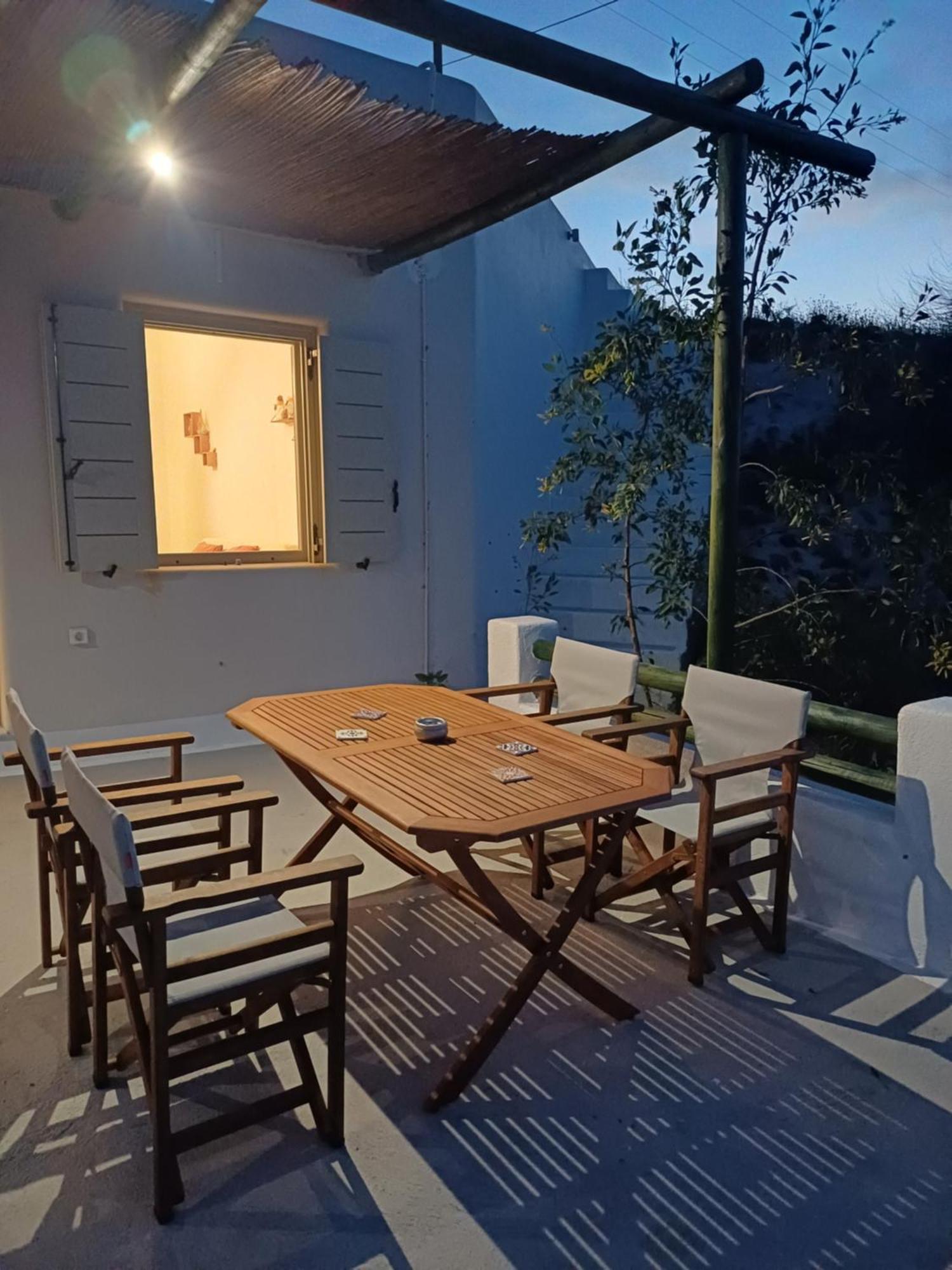 Villa 'Irene' Cycladic House With Sunrise And Sea View! Foinikiá Exterior foto
