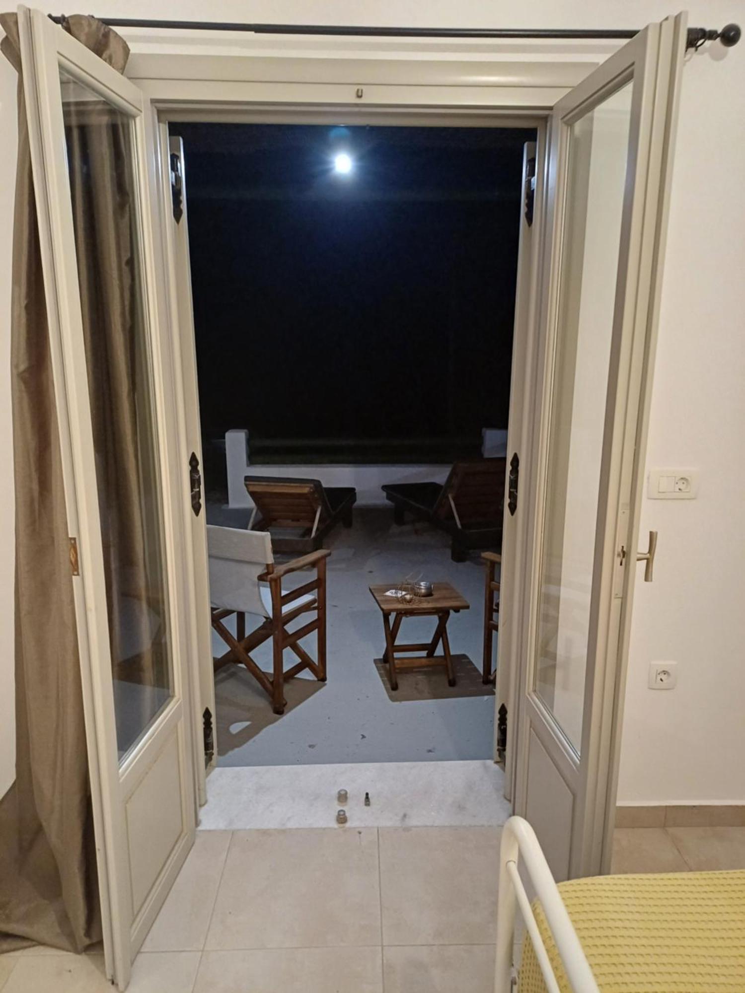 Villa 'Irene' Cycladic House With Sunrise And Sea View! Foinikiá Exterior foto